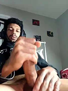 BigPrettyDick777 webcam