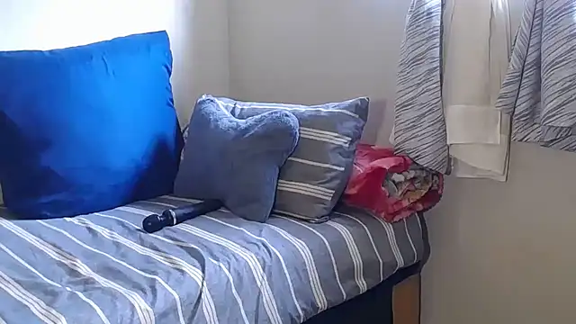 SexySlimMelanin webcam