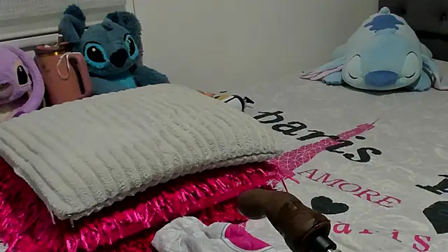 Elizabeth_18_ webcam