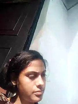 Webcam Model (Yt_kinjal) is live