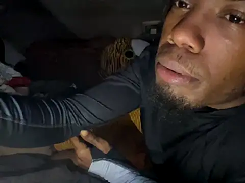 SlimeCrownzOut5 webcam