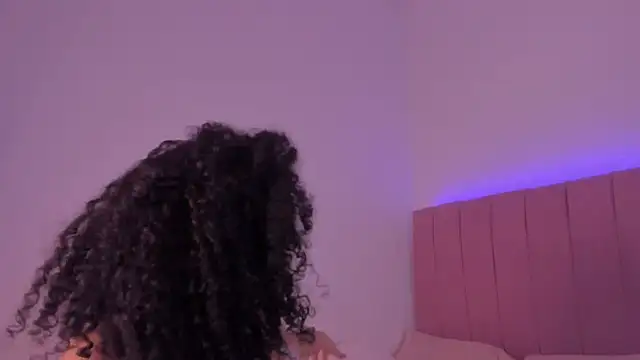 MiaWonderfull webcam