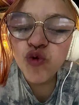 Sophia_Weest99 webcam