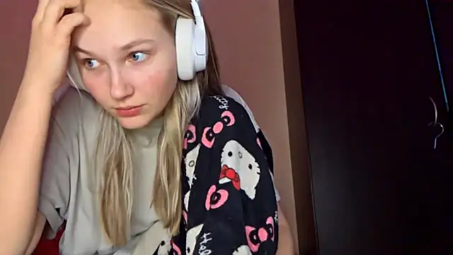 KarinRobertson webcam