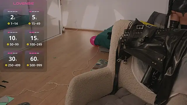 Dominatrix_Alice webcam