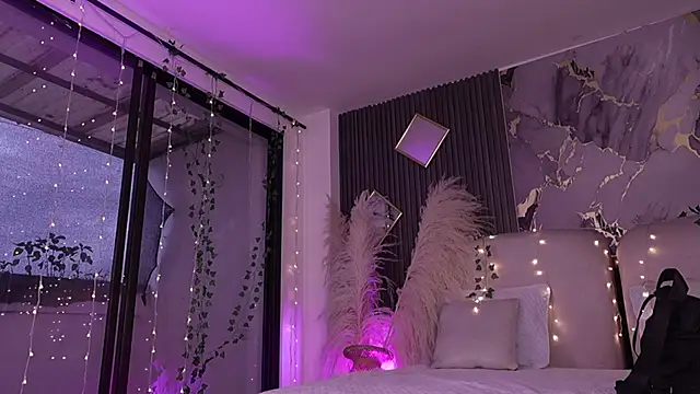 SarahCastro1_ webcam