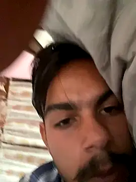 teencouplekiss0 webcam