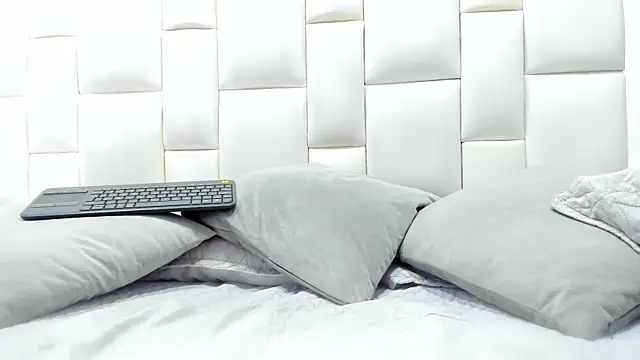 camila__herrera webcam