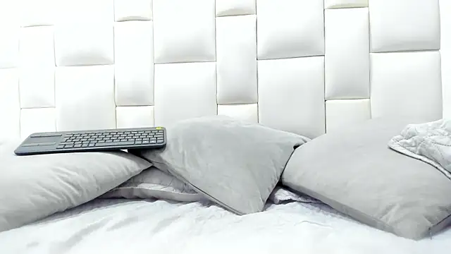 camila__herrera webcam