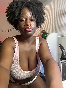 ladiosa_selene webcam