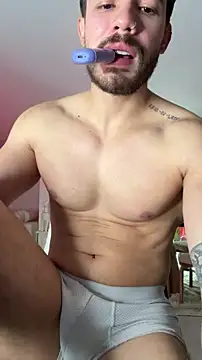 valenthino_salvatore (M young) - hard cock naked