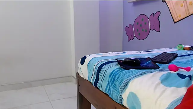 skinnykalitzo18 webcam