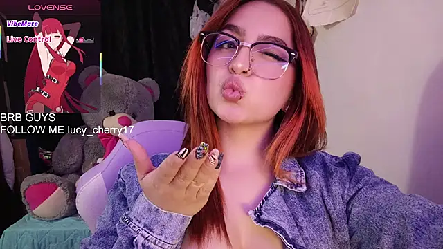 lucycherry__ webcam