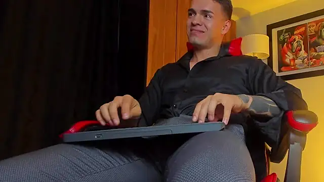 ALPHA_DOMINUS_ webcam