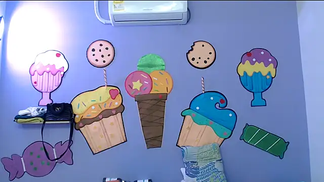 skinnykalitzo18 webcam