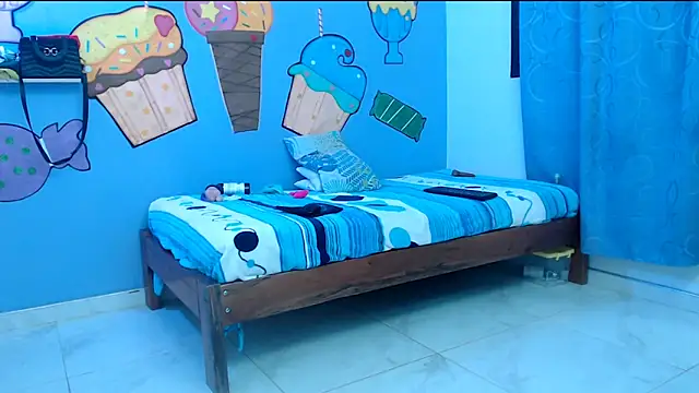 skinnykalitzo18 webcam