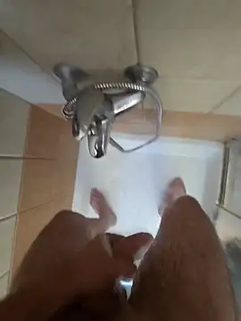 alexxxmaster1312 (Ask my age) - I am coming to your place