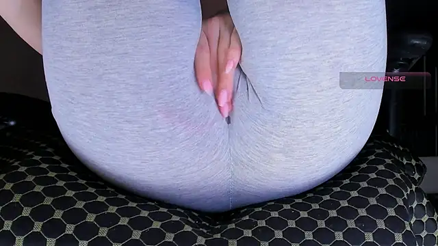 Cameltoe_squirt_inPants webcam