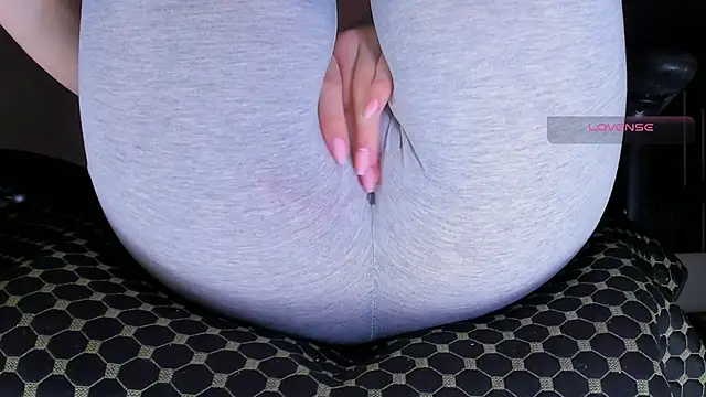 Cameltoe_squirt_inPants webcam