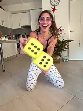 Amani_thewolf webcam