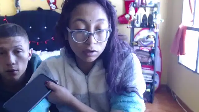 Violet_And_Smith webcam