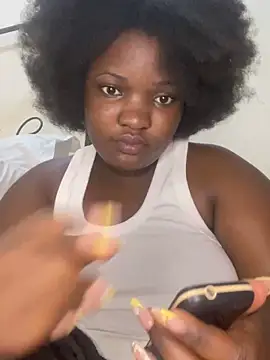 sweet18creamybigpussy webcam