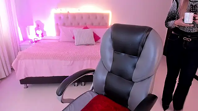 Violeta_Hotter webcam