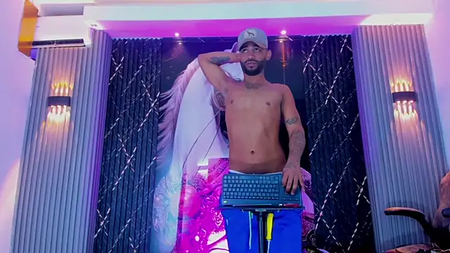 _gods_of_olympus_ - _Gods_of_Olympus_'s free webcam - UK Sex Cams