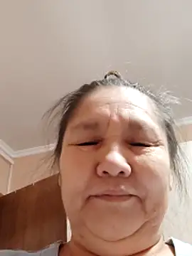 Zulfiya_Bruce webcam