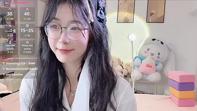 美女Luminous163在线直播