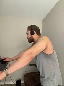 fathero1time (M mature) - 4000 tokens and I bust a good nut!