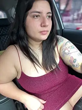 horny_roomiess webcam