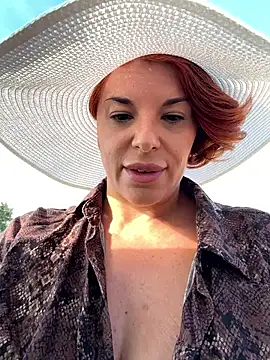 Selvaggia_official83 webcam