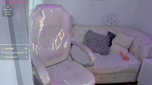 Pretty_Johnson_ webcam