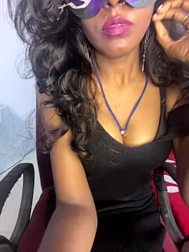 Indian-Squirt webcam