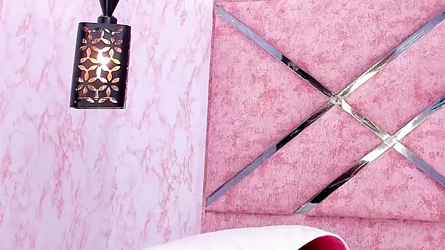 hot_emiily_ - HOT_EMIILY_'s free webcam - UK Sex Cams