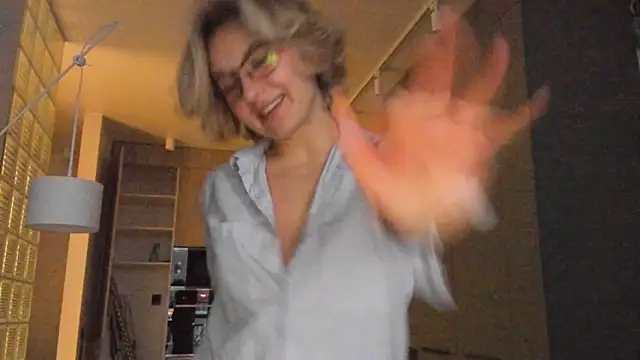 Lilith_lutherlow webcam