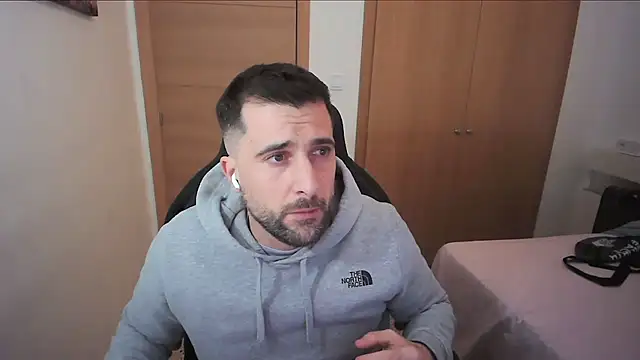 alex877x live cam screenshot male on Clip20 – Short Porn Clips & Live Cams