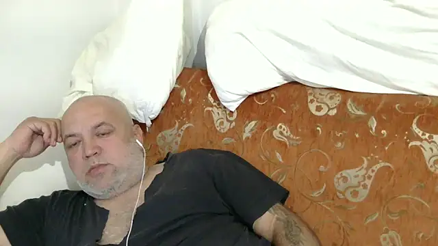 husoizmir - Husoizmir's free webcam - UK Sex Cams