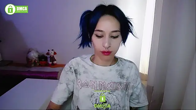 dakota_senju webcam