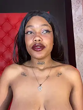 Webcam Model (CrystalBrooke3x)  is live.Free join now!