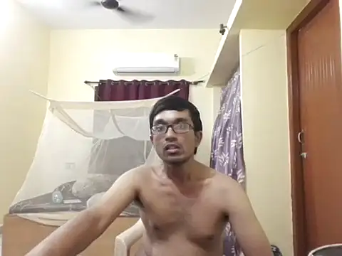 THE_NAKED_BOY webcam