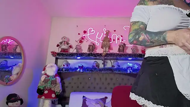 EMILY_ROUSSE71 webcam