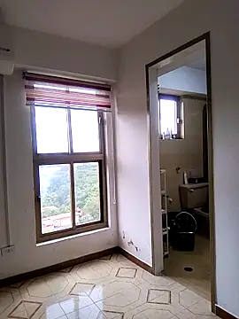 Alison_fitness webcam