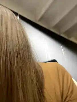 Isabella_Varella webcam