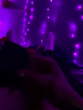 Hugetings live cam screenshot male from Canada on Token.Show — Token Tipping & Live Cams