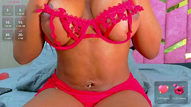 hornyhousekeeper_ webcam