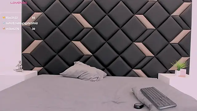 GeraldineSandoval webcam