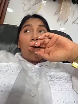 linnagardenia - LinnaGardenia's free webcam