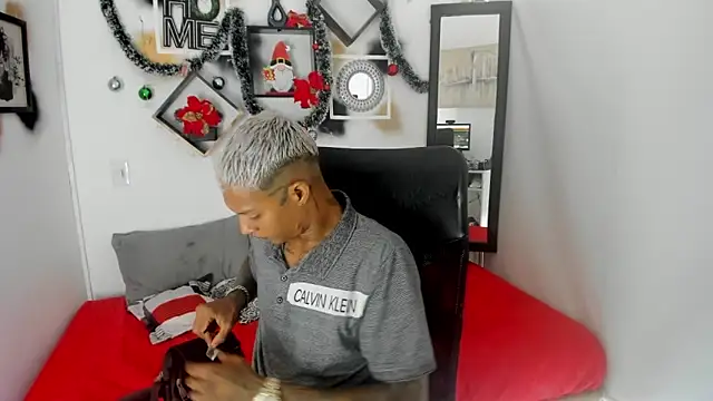 yuleimysandalex - YuleimysAndAlex's free webcam - UK Sex Cams